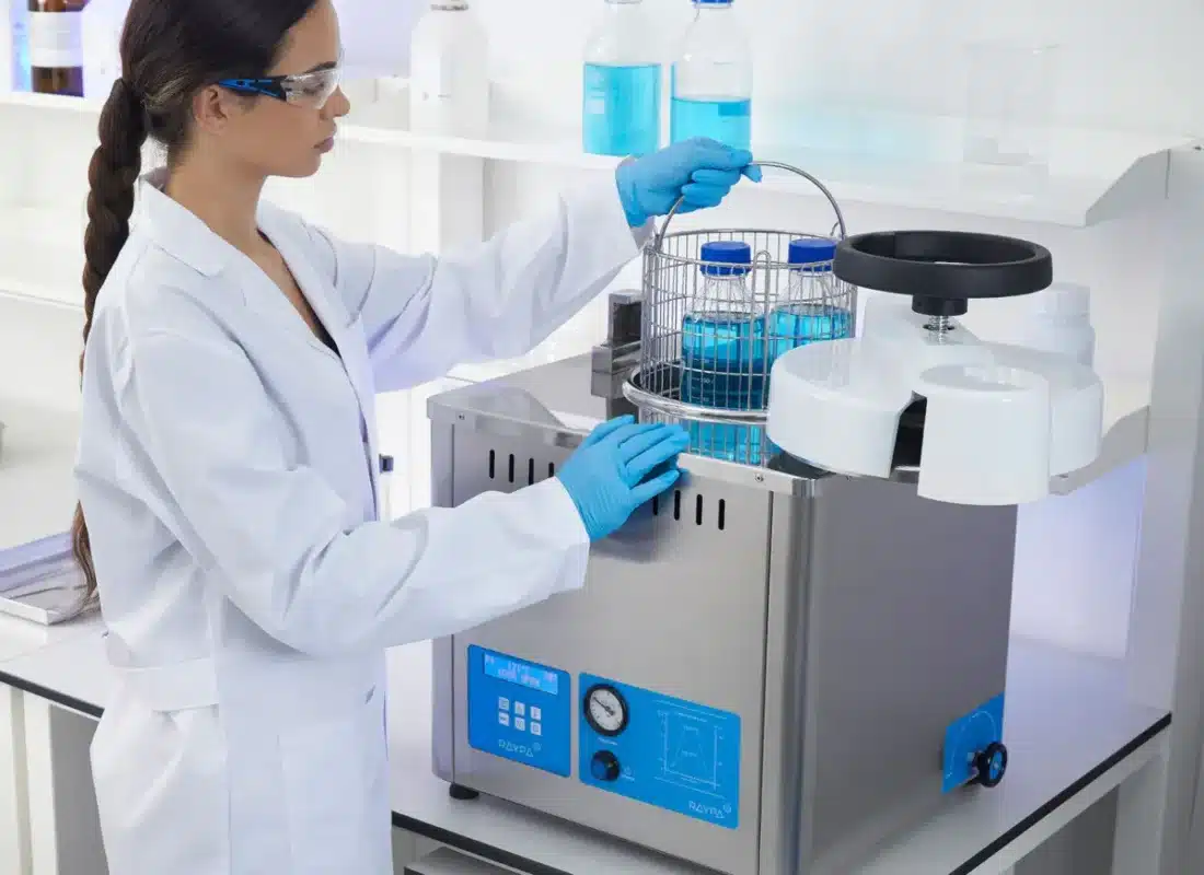RAYPA AVS N detalle1 1100x800 - RAYPA Top-loading Benchtop Autoclave without Drying AVS-N Series